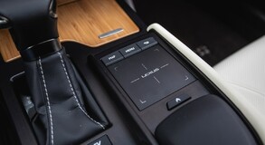 Lexus ES300 - local